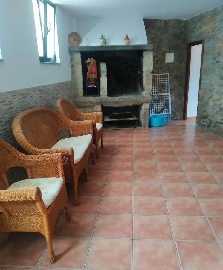 Apartamento A Nave Apartment ฟินิสแตร์เร ภายนอก รูปภาพ